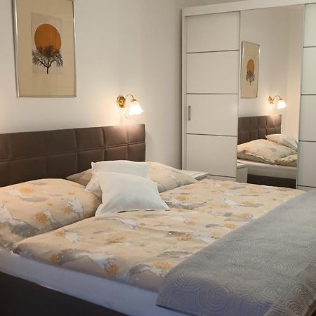 Apartman Alena Karlovy Vary Luaran gambar